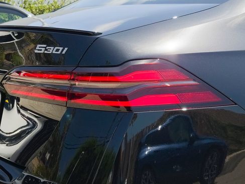 New 2027 BMW 530i w/ M Sport Package RWD image 4