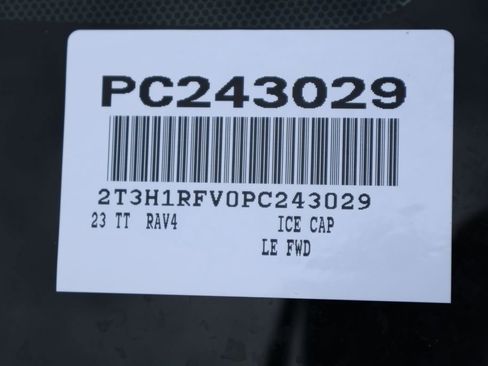 Used 2023 Toyota RAV4 LE image 7