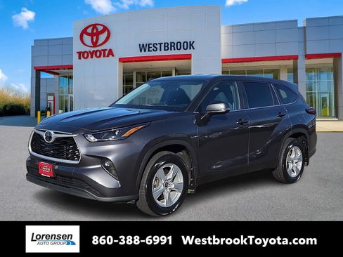 Certified 2024 Toyota Highlander LE image 1