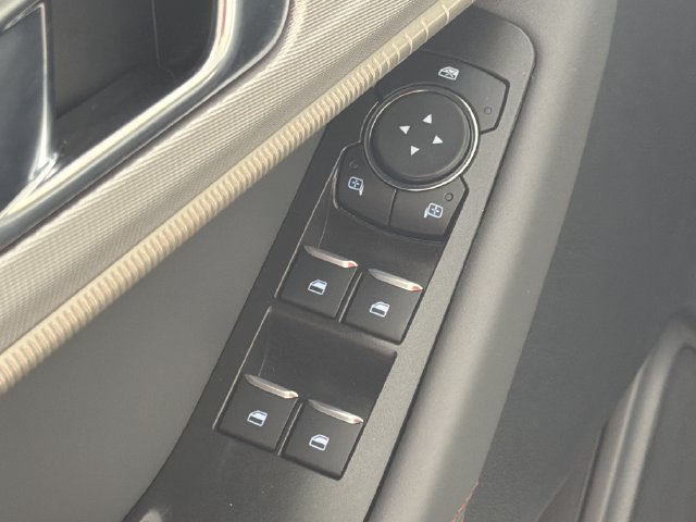 Used 2026 Ford Explorer Active RWD image 18