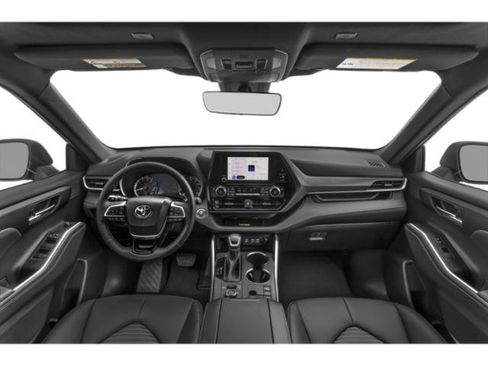 Used 2025 Toyota Highlander XSE image 8