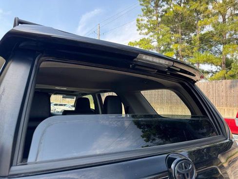 Used 2021 Toyota 4Runner Venture w/ Moonroof Package AWD/4WD image 16