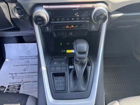 New 2025 Toyota RAV4 XLE w/ Convenience Package FWD image 21