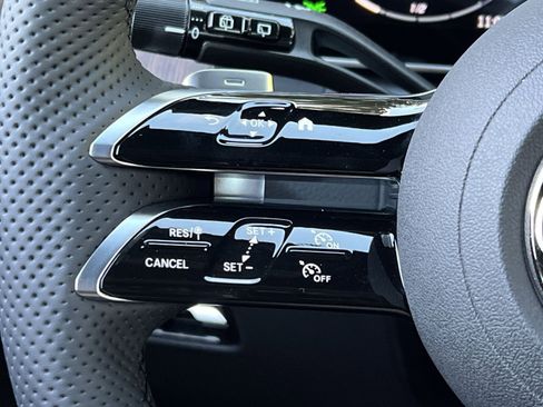 Used 2026 Mercedes-Benz GLC 300 4MATIC image 30