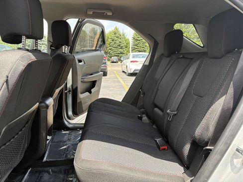 Used 2017 Chevrolet Equinox LT w/ Convenience Package FWD image 18