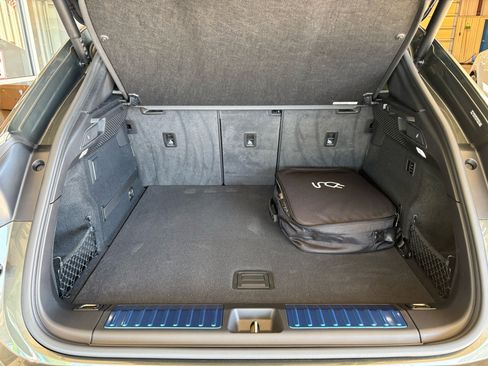 Used 2024 Porsche Macan 4 Electric image 34