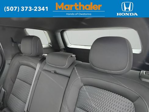 Used 2025 Chevrolet Equinox LT AWD/4WD image 13