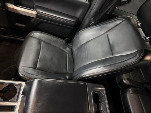 Used 2015 Ford F150 Lariat RWD image 15