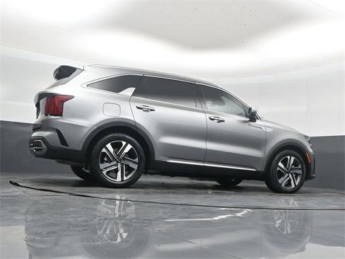 Used 2023 Kia Sorento SX Prestige image 40