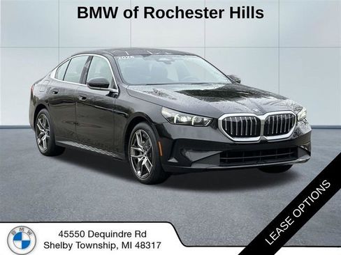 Used 2026 BMW 530i xDrive w/ Premium Package AWD/4WD image 1