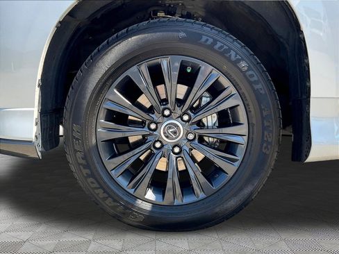 Used 2023 Lexus GX 460 Luxury w/ Sport Design Package AWD/4WD image 35