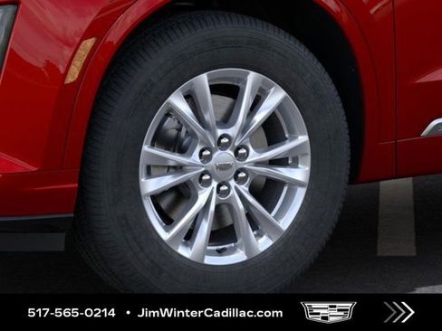 New 2025 Cadillac XT6 Luxury image 9