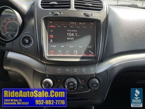 Used 2015 Dodge Journey Crossroad w/ Driver Convenience Group FWD image 20