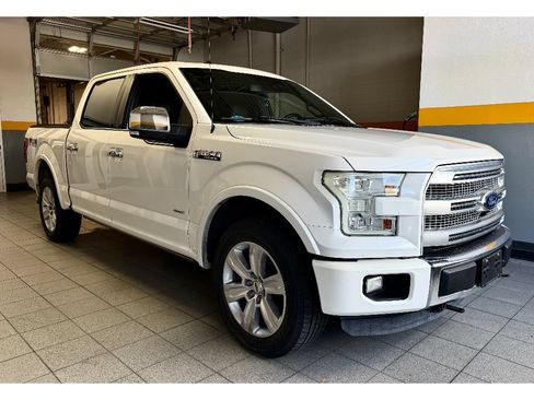 Used 2016 Ford F150 Platinum w/ Equipment Group 701A Luxury AWD/4WD image 2
