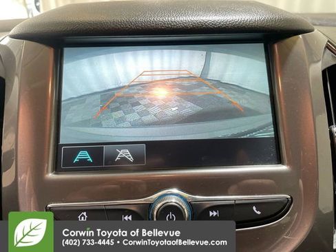 Used 2018 Chevrolet Cruze LT w/ Convenience Package image 19