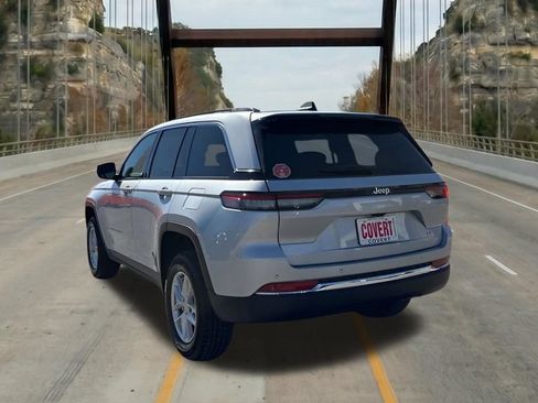 New 2026 Jeep Grand Cherokee Laredo RWD image 8