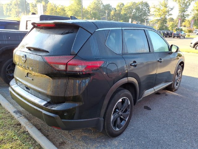 Used 2025 Nissan Rogue SV FWD image 8