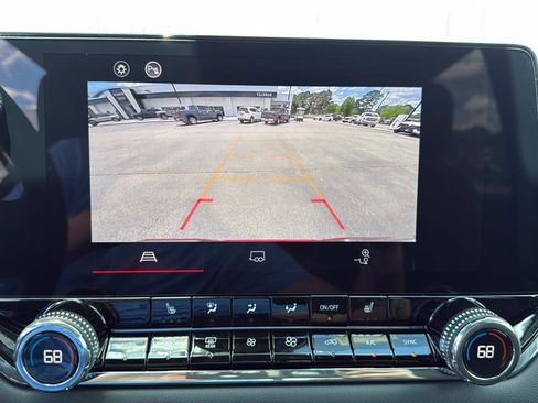 New 2025 GMC Canyon Elevation w/ Convenience Package image 19