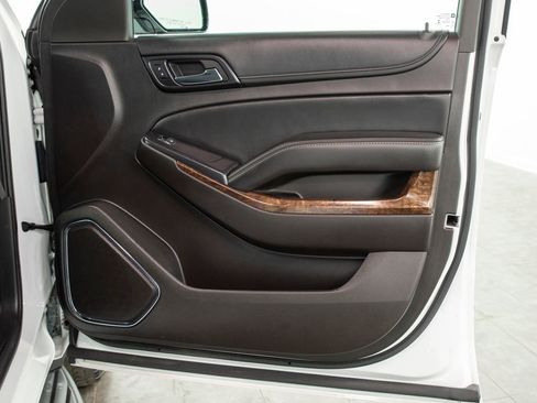 Used 2015 Chevrolet Tahoe 4WD image 17