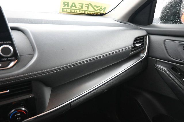 Used 2025 Nissan Rogue SV AWD/4WD image 25