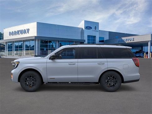New 2025 Ford Expedition Tremor image 3