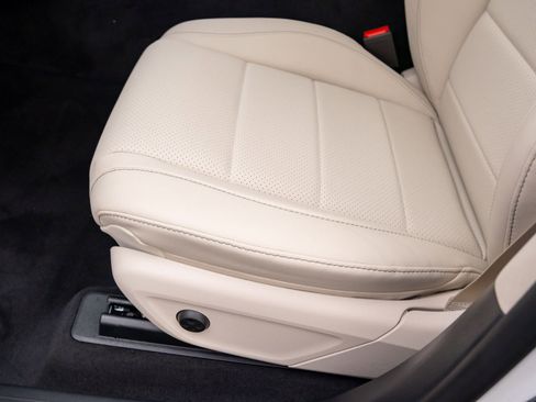 New 2026 Mercedes-Benz GLE 350 4MATIC image 18