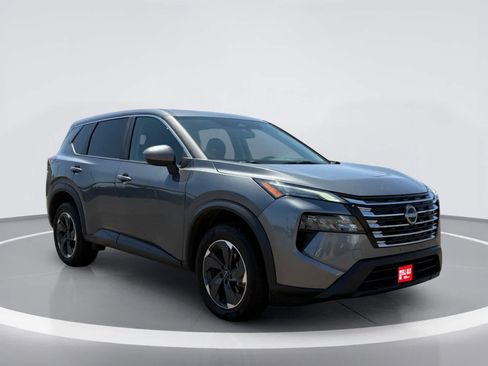 Used 2025 Nissan Rogue SV AWD/4WD image 6