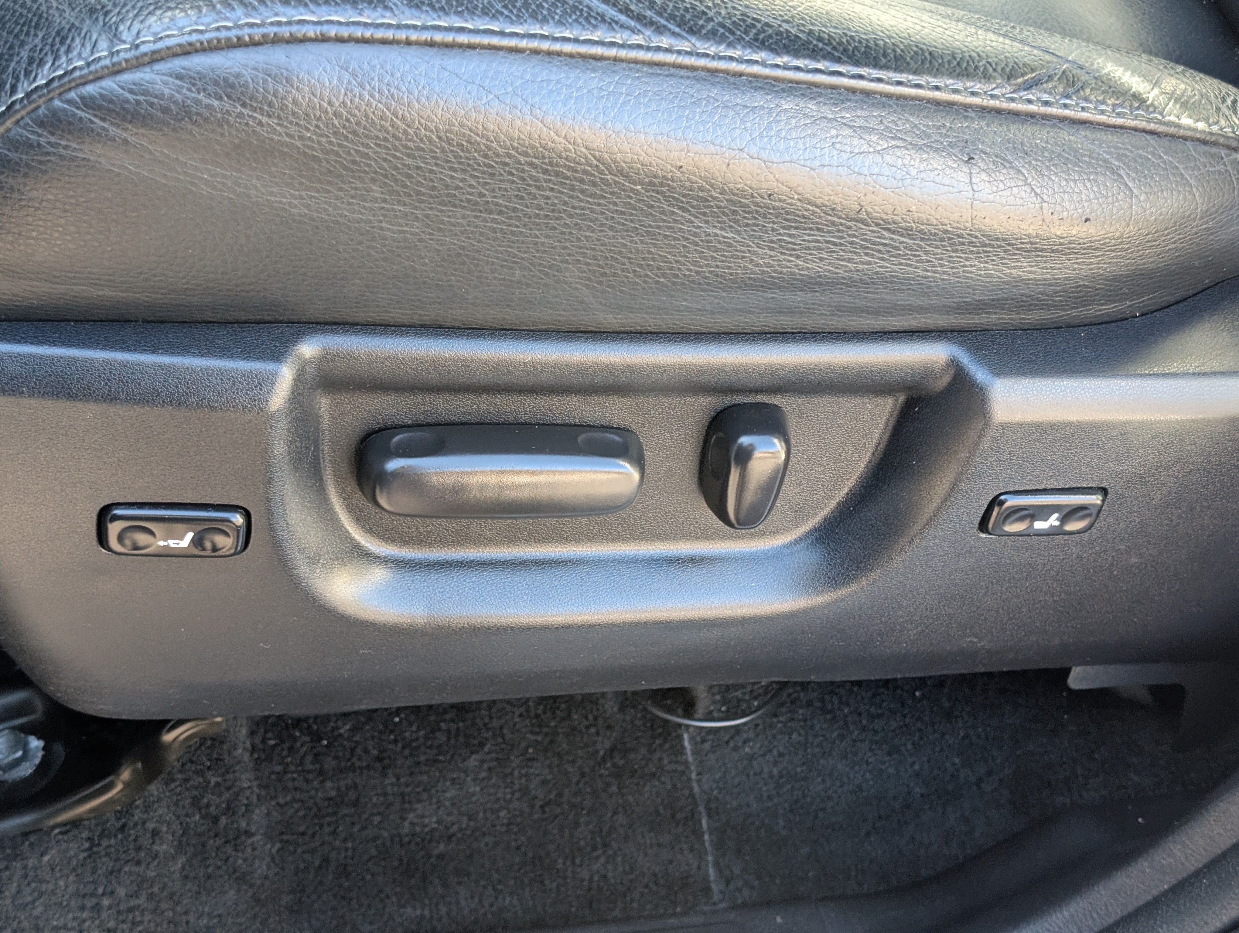 Used 2018 Toyota Sequoia TRD Sport AWD/4WD image 21
