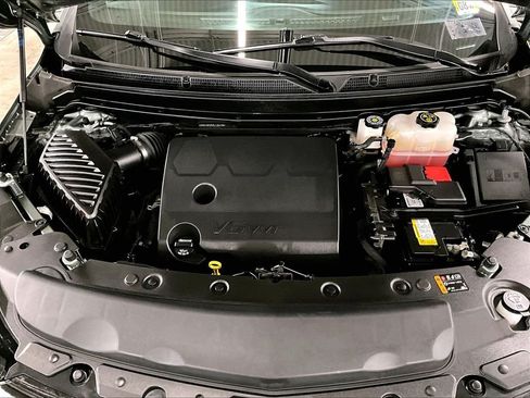 Used 2024 Buick Enclave Essence w/ Experience Buick Package AWD/4WD image 30