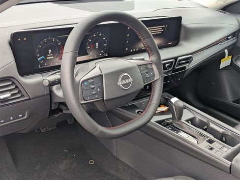 New 2026 Nissan Sentra SR image 10