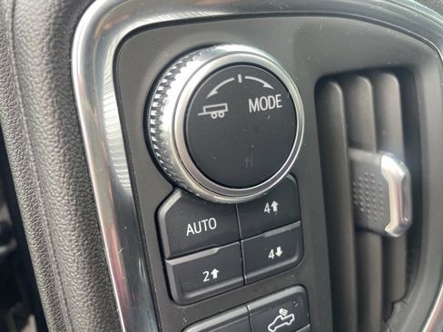 Used 2022 GMC Sierra 2500 Denali w/ Denali Black Diamond Edition image 18