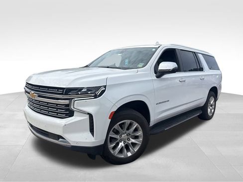 Used 2021 Chevrolet Suburban Premier w/ Premium Package image 19