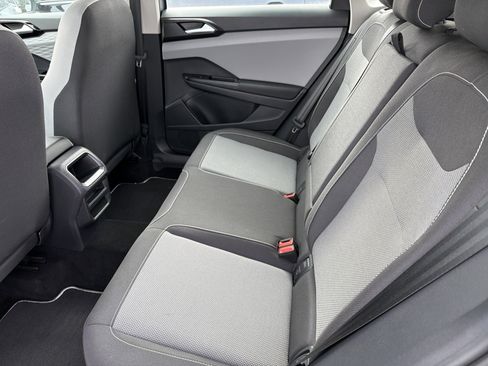 Used 2023 Volkswagen Taos S image 23