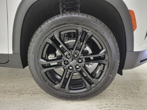 New 2026 Chevrolet Traverse LT w/ Driver Confidence Package FWD image 22