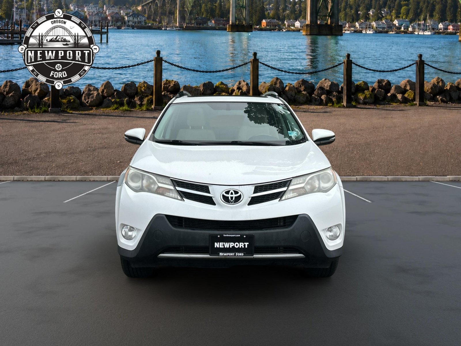 Used 2013 Toyota RAV4 XLE FWD image 2