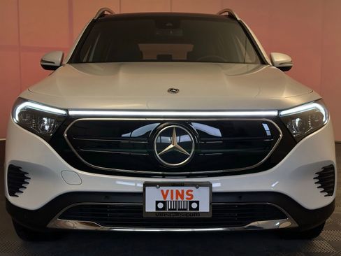 Used 2023 Mercedes-Benz EQB 300 4MATIC w/ Exclusive Package image 19