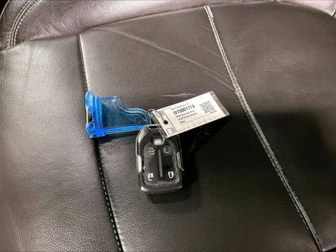 Used 2020 Chevrolet Silverado 1500 LT Trail Boss w/ Midnight Edition image 30