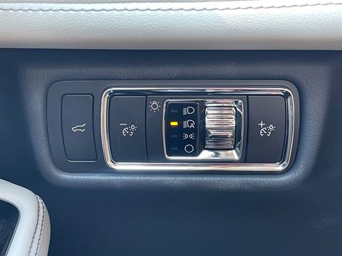 New 2026 Lincoln Aviator AWD image 13