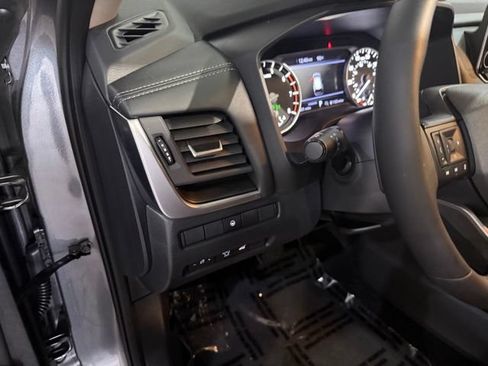 Certified 2026 Nissan Rogue SV w/ SV Premium Package FWD image 15
