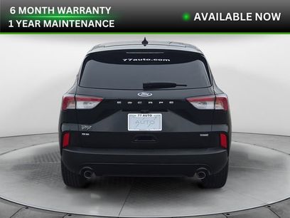Used 2021 Ford Escape SE w/ SE Sport Appearance Package