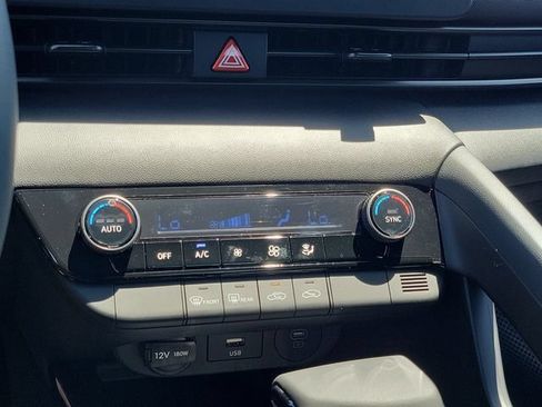 New 2026 Hyundai Elantra Sport FWD image 13
