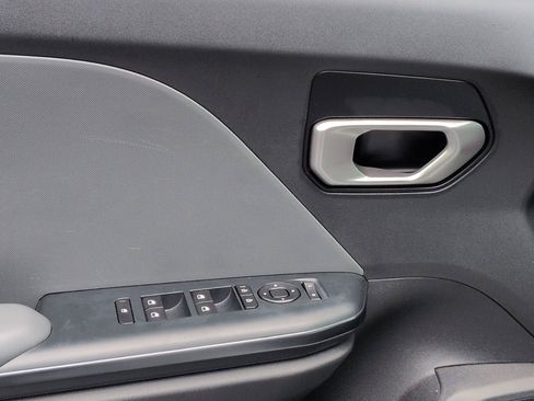 Used 2025 Kia K4 FWD image 13