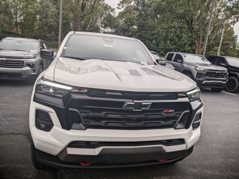 New 2026 Chevrolet Colorado Z71 w/ Technology Package image 2