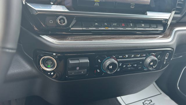 Certified 2026 Chevrolet Silverado 1500 RST AWD/4WD image 25