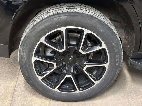 Used 2023 Chevrolet Tahoe RST w/ Luxury Package AWD/4WD image 11
