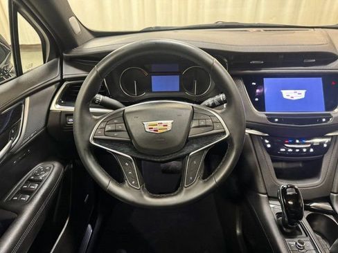 Used 2025 Cadillac XT5 Premium Luxury image 29
