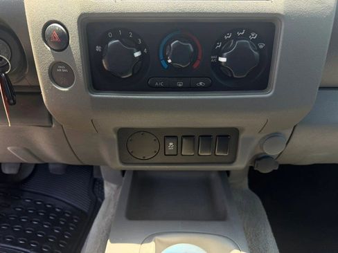 Used 2013 Nissan Frontier S RWD image 14