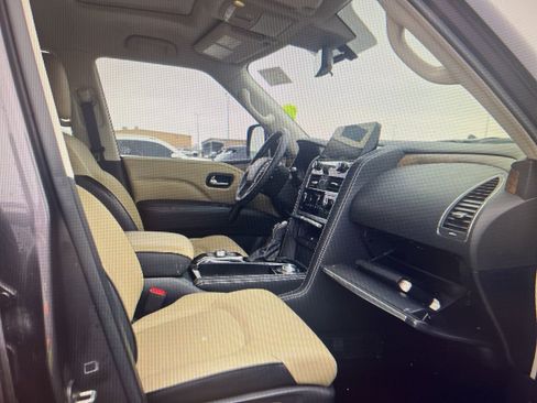 Used 2023 INFINITI QX80 Premium Select w/ Cargo Package image 20