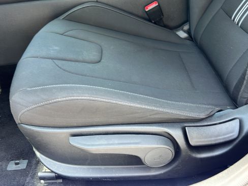 Used 2024 Hyundai Elantra SEL FWD image 13