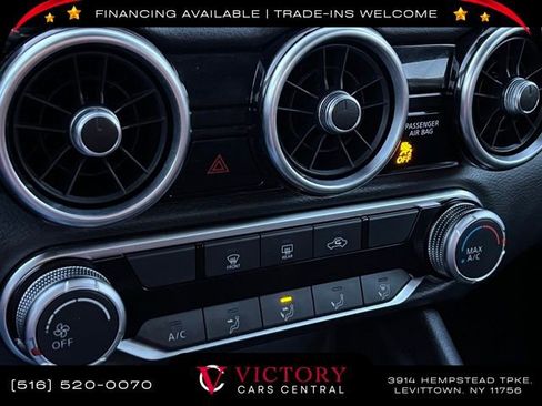 Used 2025 Nissan Sentra SV image 28